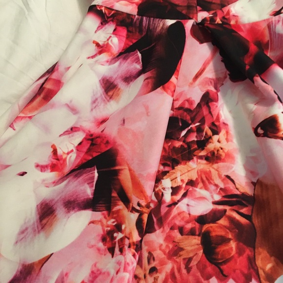 Keepsake Open Back Sample Dress - Size Small - Picture 4 of 7